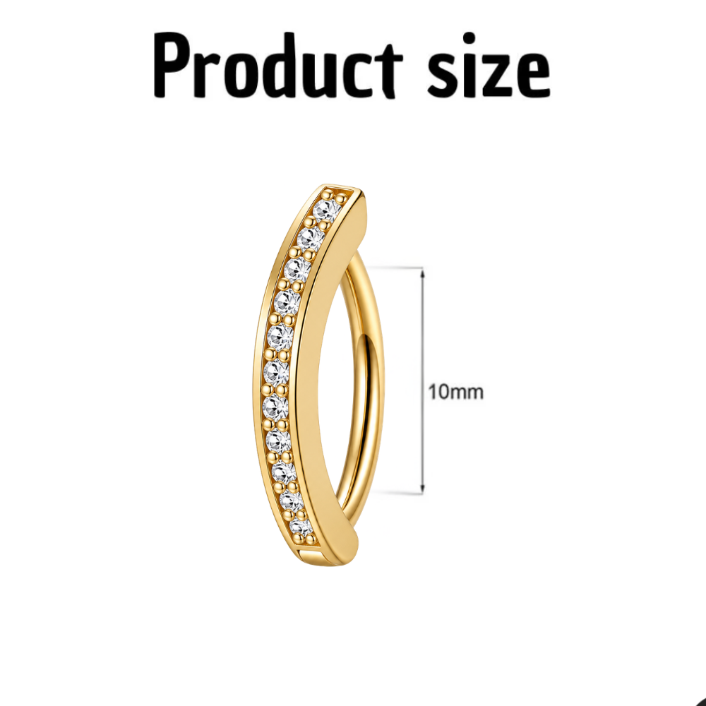 Piercing nombril clicker strass gros plan