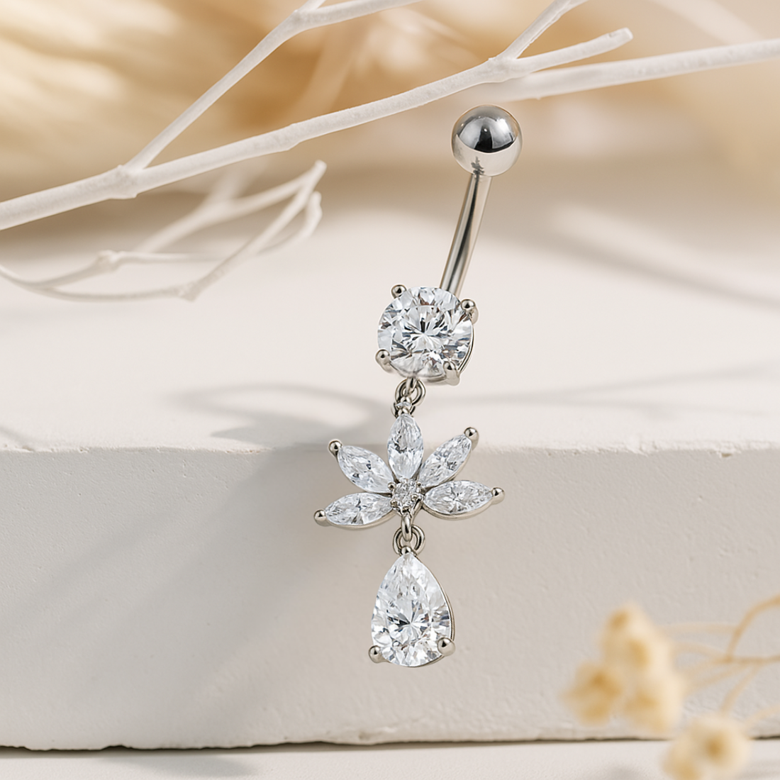 Piercing Nombril Fleur CZ • Titane Élégant