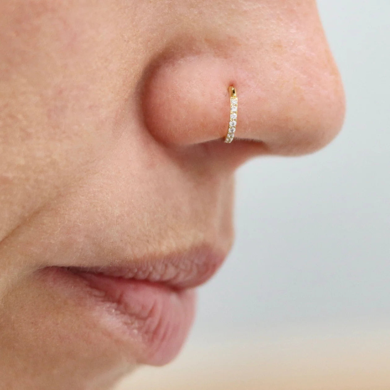 Piercing nez anneau porté